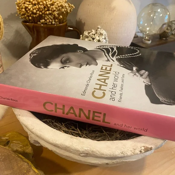 🌈SOLD🌈CHANEL and Her Friends Book by Edmond Charles-Roux - Picture 3 of 11